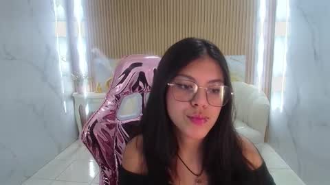 Snapshot of medusa11_s chatting on October 14, 8:22 pm medusa11_s online show from October 14, 8:22 pm