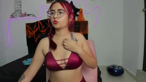 Snapshot of medusa__charity chatting on October 11, 8:00 pm medusa__charity online show from October 11, 8:00 pm