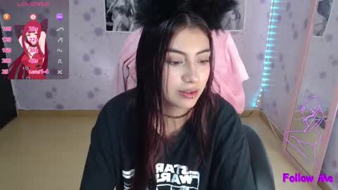 Snapshot of medussa_kat chatting on February 25, 8:53 pm Katrina online show from February 25, 8:53 pm