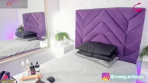 meeganfoox online show from February 24, 3:38 am