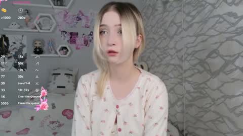 Megan  online show from June 3, 1:12 pm