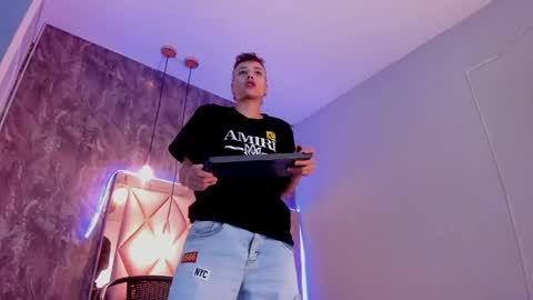 M E G A N online show from January 18, 6:43 pm