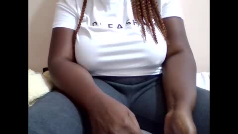 megan_bright2 online show from December 14, 8:36 pm