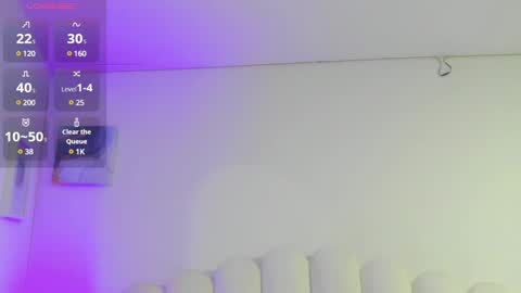 Snapshot of megan_browns1 chatting on January 18, 12:47 pm Megan online show from January 18, 12:47 pm