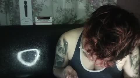 Snapshot of megan_coop3r_ chatting on December 14, 2:11 am Megan and sophi online show from December 14, 2:11 am