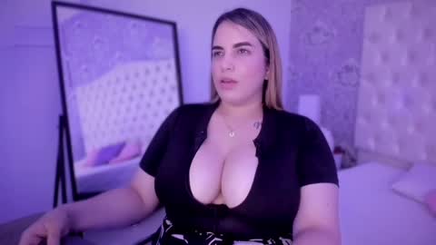 Snapshot of megan_jall chatting on September 22, 2:48 pm megan_jall online show from September 22, 2:48 pm