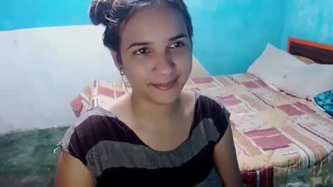Snapshot of megan_little_ chatting on December 16, 6:49 pm amanda online show from December 16, 6:49 pm