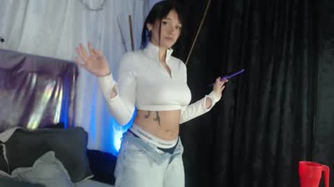 Snapshot of megan_lr chatting on September 26, 2:42 am Valentina online show from September 26, 2:42 am