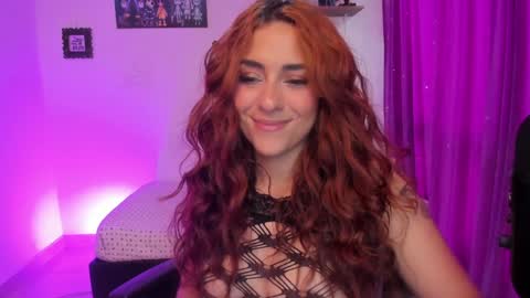                 Laura                 online show from February 5, 10:33 pm