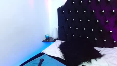 megan_saint online show from September 28, 5:03 am