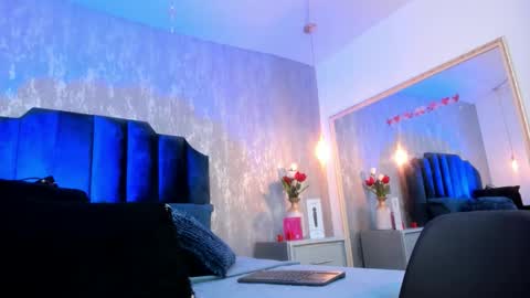 Isis ariany  online show from November 11, 12:46 pm