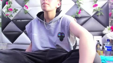 Snapshot of megan_thompsonn_ chatting on October 17, 2:37 am megan_thompsonn_ online show from October 17, 2:37 am