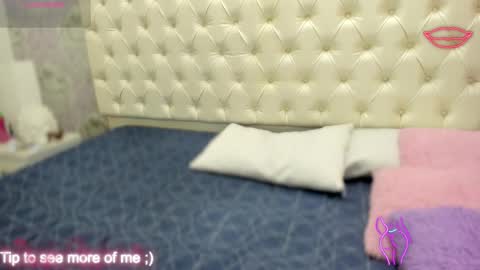 Snapshot of megan_tower chatting on October 12, 7:05 pm megan_tower online show from October 12, 7:05 pm