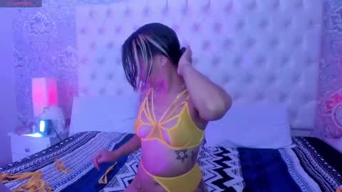 Snapshot of megan_tower chatting on October 7, 12:48 am megan_tower online show from October 7, 12:48 am