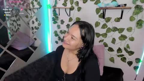 Snapshot of megan_xoxo1 chatting on January 7, 1:14 pm Megan online show from January 7, 1:14 pm