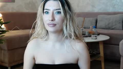 Megan online show from May 14, 8:25 pm
