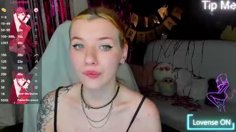 megancat333 online show from June 15, 12:11 am