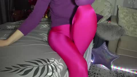 Nicki--------- Welcome to my Room online show from February 2, 7:35 pm