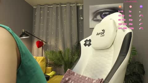 MeganieX online show from May 27, 2:30 am