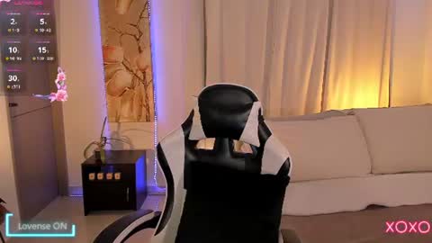 megan lake online show from June 24, 9:47 pm