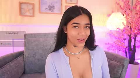 Megan Lowell online show from July 27, 11:40 am