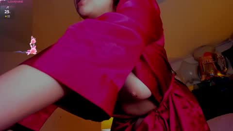 Snapshot of meganmyerss_ chatting on September 27, 10:39 pm meganmyerss_ online show from September 27, 10:39 pm