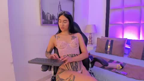 Megan Presley online show from July 19, 10:45 pm