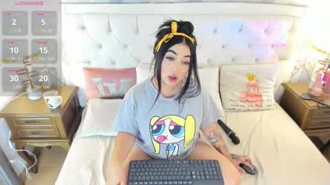 Snapshot of meganstar__ chatting on September 29, 12:43 pm Megan online show from September 29, 12:43 pm