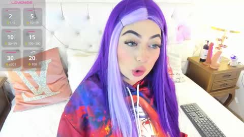 Snapshot of meganstar__ chatting on October 2, 11:48 am Megan online show from October 2, 11:48 am