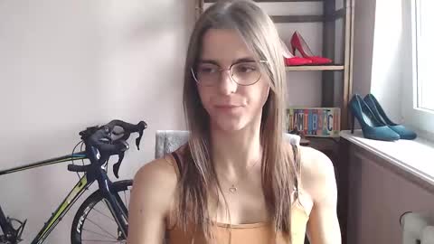 Megi online show from June 9, 1:43 pm