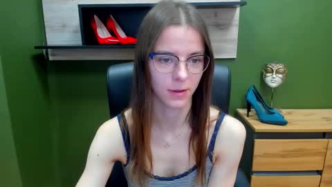 Megi online show from December 5, 8:25 am