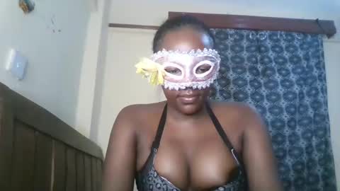 mel online show from December 13, 7:43 pm