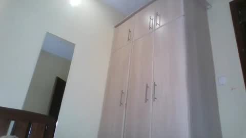 mel online show from February 5, 7:10 pm