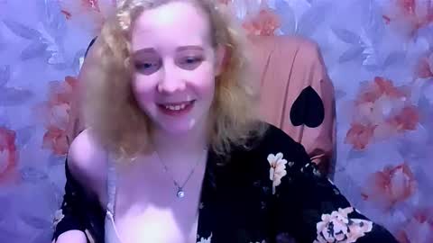 Mel Mellie online show from December 16, 9:09 pm