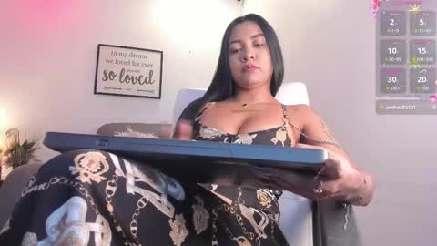 Snapshot of melan_owen chatting on September 11, 11:32 am melan_owen online show from September 11, 11:32 am