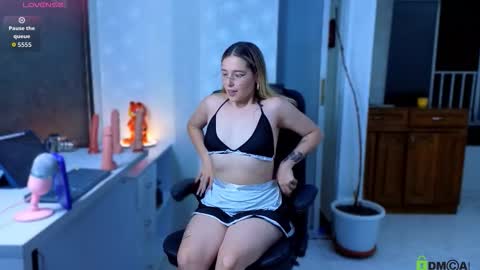 Melanie Baez online show from March 16, 1:30 am