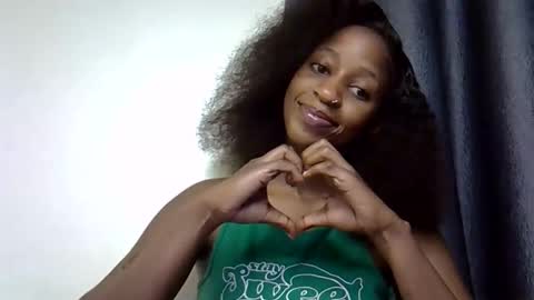 Snapshot of melanie_nay chatting on October 2, 6:07 am melanie_nay online show from October 2, 6:07 am