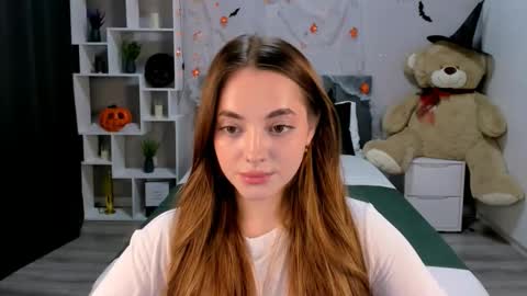 Snapshot of melaniealves chatting on October 15, 1:36 pm MelanieAlves online show from October 15, 1:36 pm