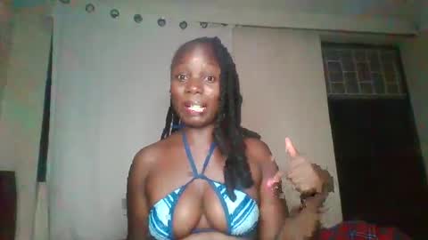 Snapshot of melanin_sassy96 chatting on February 20, 8:14 pm bad lil shawry online show from February 20, 8:14 pm
