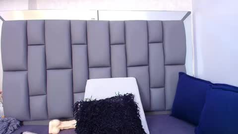 Melany  online show from May 22, 3:04 am