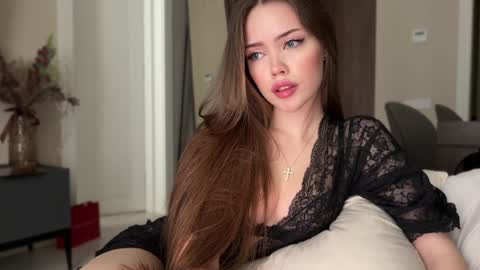 Snapshot of melanybunny chatting on December 11, 9:41 am Adel online show from December 11, 9:41 am