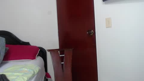Snapshot of melihotxxx chatting on January 19, 12:28 am melihotxxx online show from January 19, 12:28 am