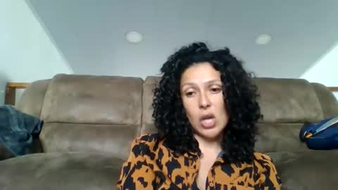 melindadelcarpio online show from March 31, 7:03 pm