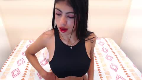 Snapshot of melisa_torrez chatting on October 2, 11:59 am melisa online show from October 2, 11:59 am