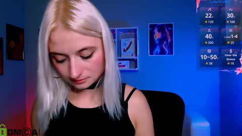 Snapshot of melisa_white1 chatting on October 15, 7:49 pm Melisa online show from October 15, 7:49 pm