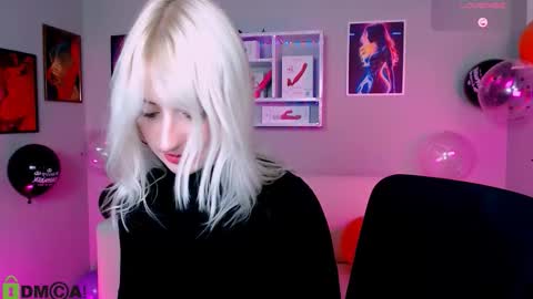 Melisa online show from November 2, 8:45 pm