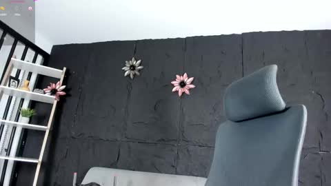 Melissa online show from October 8, 3:16 pm