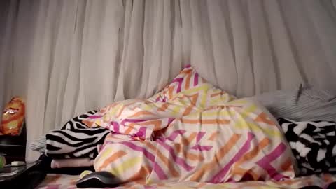 melishanton online show from November 6, 1:44 am