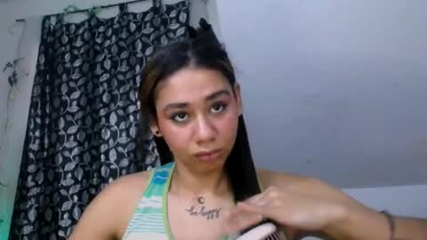 Snapshot of meliss1 chatting on March 5, 4:57 pm melissa online show from March 5, 4:57 pm