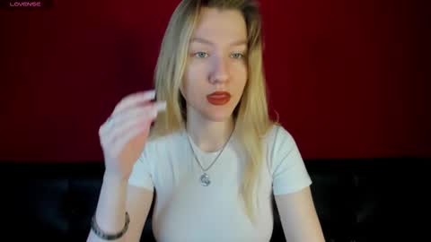 Snapshot of melissa_moooree chatting on September 24, 8:13 am melissa_moooree online show from September 24, 8:13 am